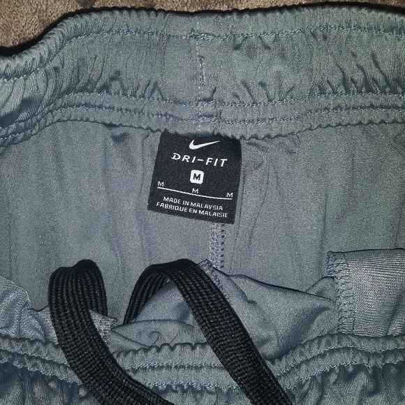 Nike dri-fit boys basketball shorts - Picture 4 of 4